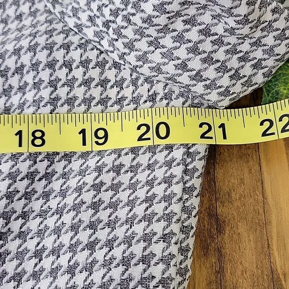 John Meyer Collection. Gray Hounds Tooth Blazer. Size 14. EUC - Picture 7 of 9
